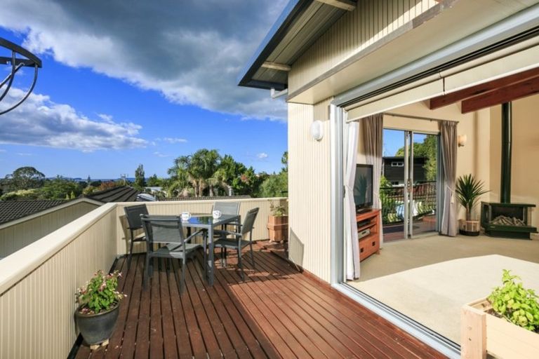 Photo of property in 25 Galaxy Drive, Mairangi Bay, Auckland, 0630