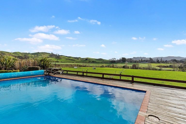 Photo of property in 42 Parkers Access Road, Waitetuna, Raglan, 3295