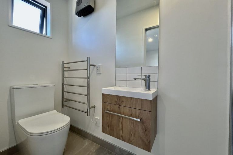 Photo of property in 2/20 Euston Street, Riccarton, Christchurch, 8041
