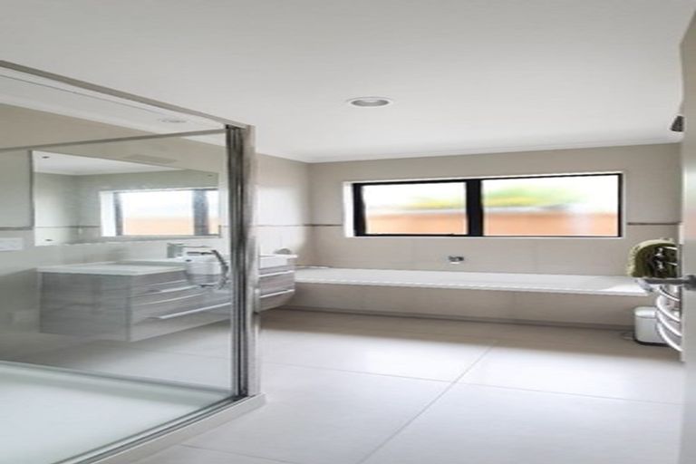 Photo of property in 13 Kirkaldy Street, Wattle Downs, Auckland, 2103