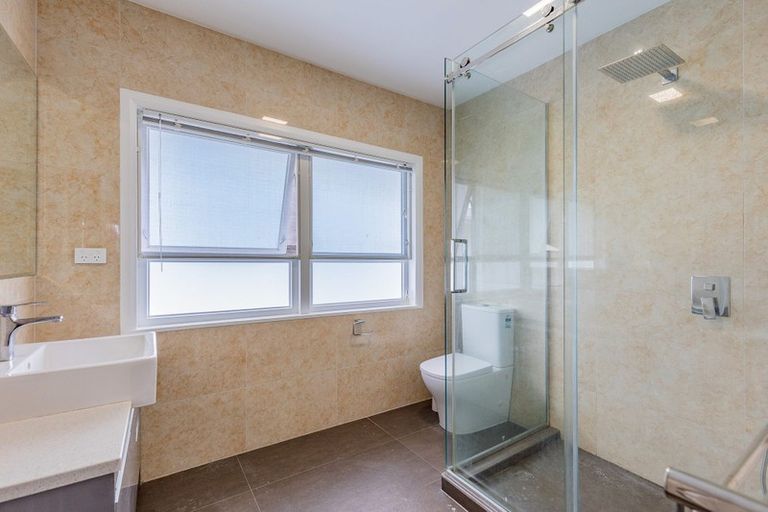 Photo of property in 177 Coronation Road, Hillcrest, Auckland, 0627