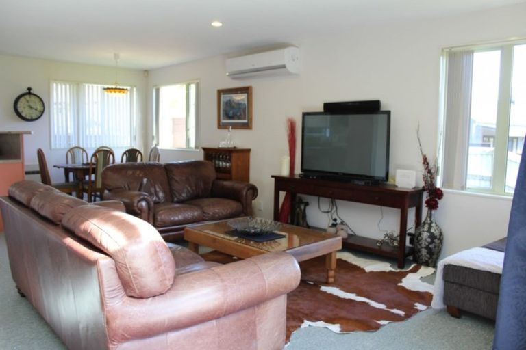 Photo of property in 8 Dalhousie Place, Te Anau, 9600