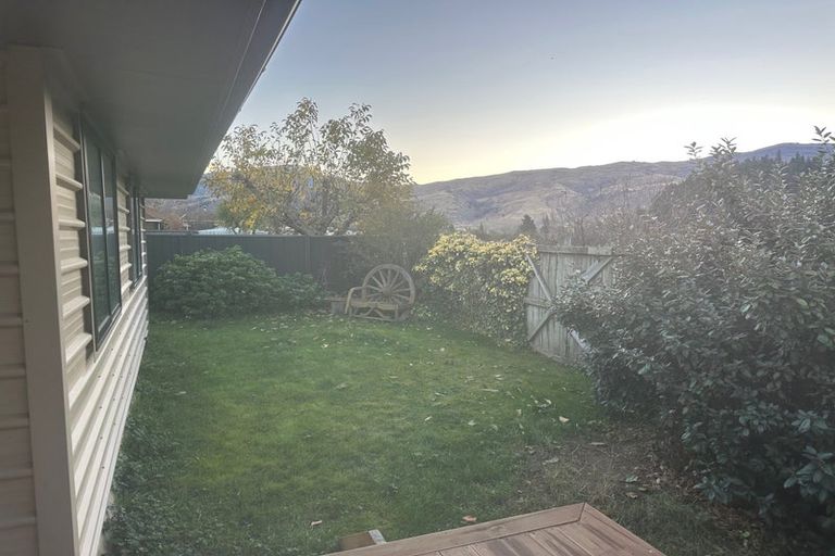 Photo of property in 142 Waenga Drive, Cromwell, 9310