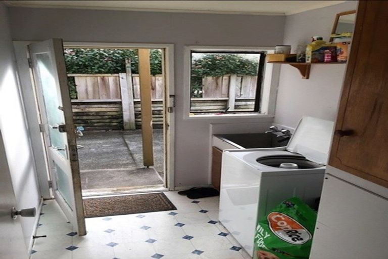 Photo of property in 45 Virgo Place, Glen Eden, Auckland, 0602