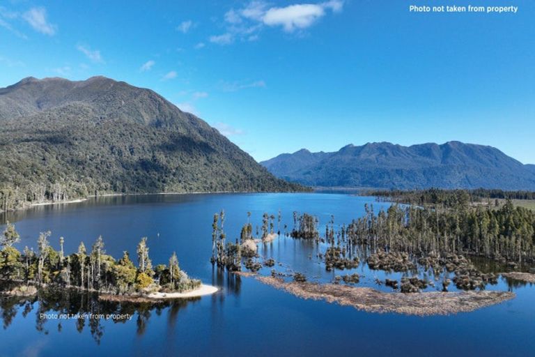 Photo of property in 12 Iveagh Bay Drive, Moana, 7875