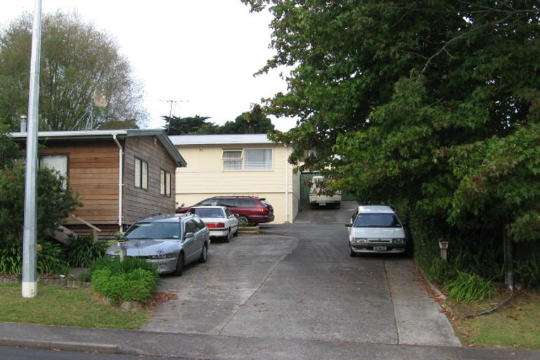 Photo of property in 40 Fitzherbert Avenue, West Harbour, Auckland, 0618