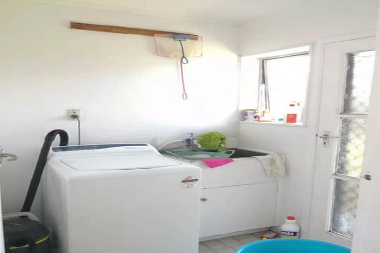 Photo of property in 44c Latham Avenue, Pakuranga, Auckland, 2010