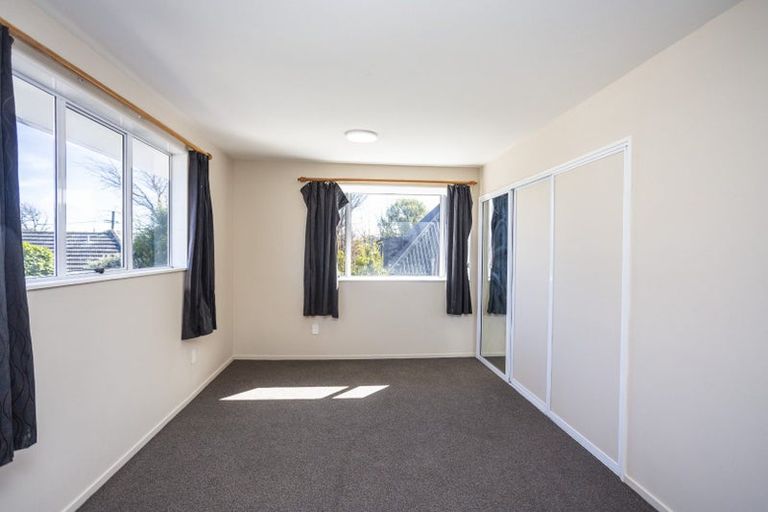 Photo of property in 42 Waimairi Road, Upper Riccarton, Christchurch, 8041