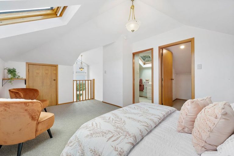 Photo of property in 26 Omar Street, Khandallah, Wellington, 6035