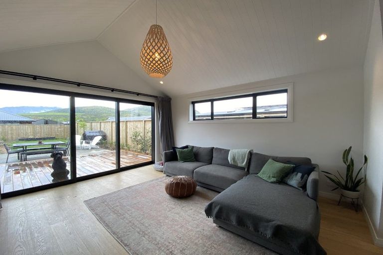 Photo of property in 50 Corriedale Road, Jacks Point, 9371