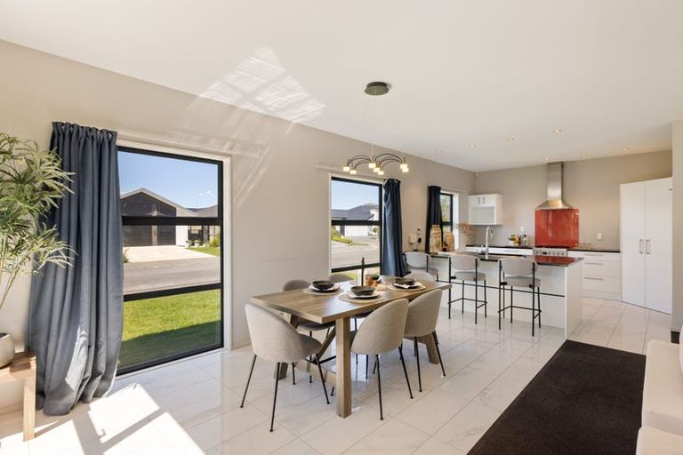 Photo of property in 8 Marble Court, Northwood, Christchurch, 8051