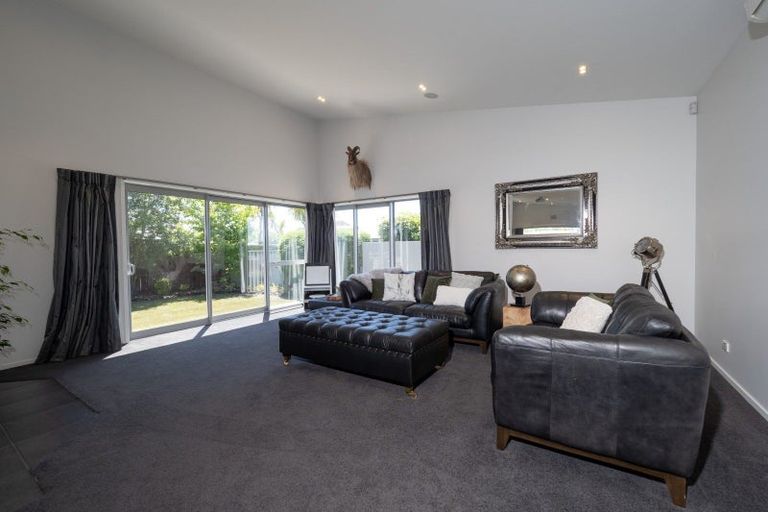 Photo of property in 10 Torbay Avenue, Huntingdon, Ashburton, 7774