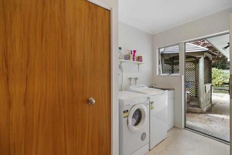 Photo of property in 17d Kinross Drive, Merrilands, New Plymouth, 4312