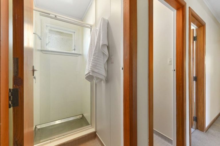 Photo of property in 12 Deller Grove, Silverstream, Upper Hutt, 5019