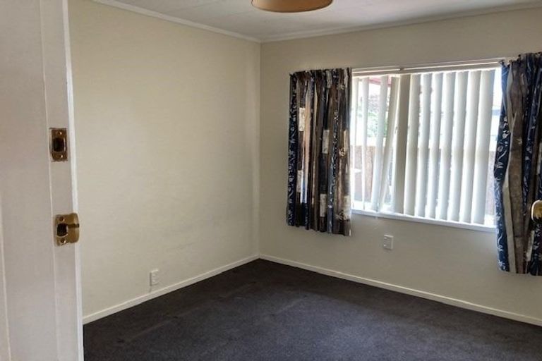 Photo of property in 65 Resthill Crescent, Glenview, Hamilton, 3206