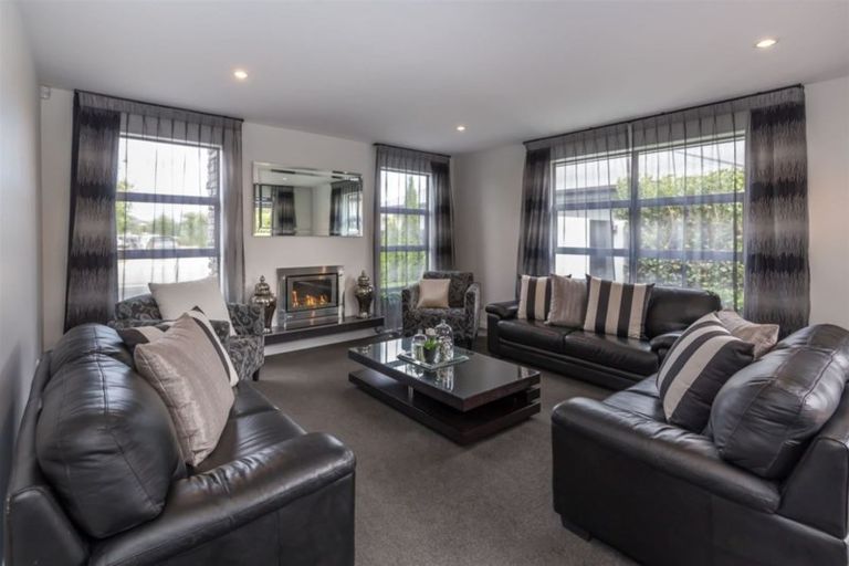 Photo of property in 26 Brookwater Avenue, Northwood, Christchurch, 8051