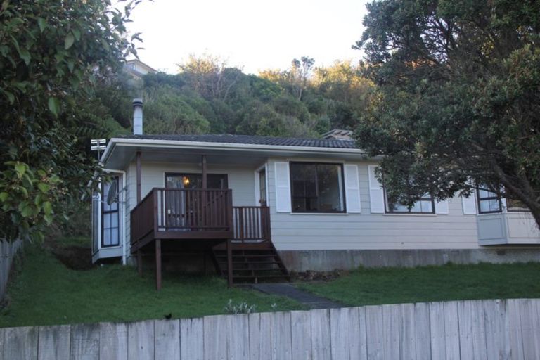 Photo of property in 23 Dominica Crescent, Grenada Village, Wellington, 6037