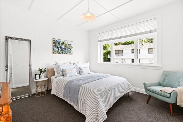 Photo of property in 44 Faraday Street, Hospital Hill, Napier, 4110