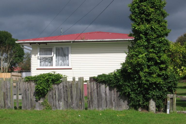 Photo of property in 50 Pomaria Road, Henderson, Auckland, 0610