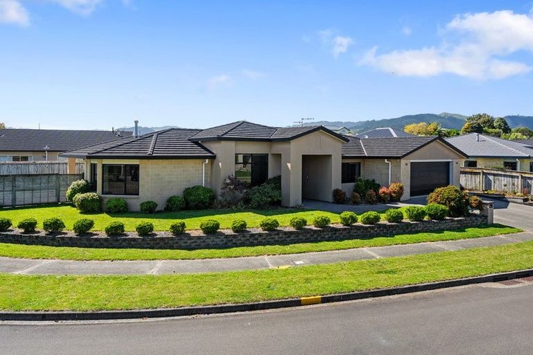Photo of property in 7 Datum Way, Paraparaumu, 5032