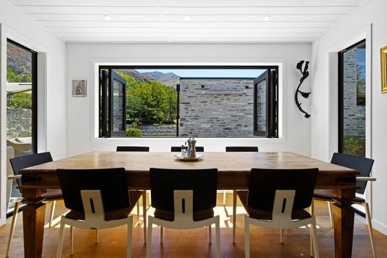 Photo of property in Butel Park, 15 Essex Avenue, Arrowtown, 9302