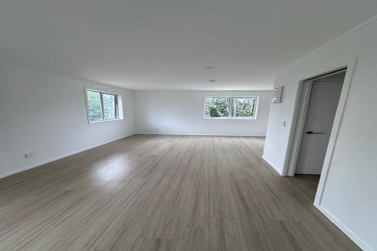 Photo of property in 287 Glengarry Road, Glen Eden, Auckland, 0602