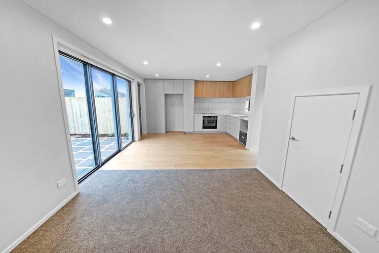 Photo of property in 9/16 Sladden Street, Naenae, Lower Hutt, 5011