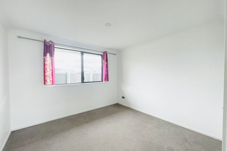 Photo of property in 11 Tauroa Drive, Tuakau, 2121