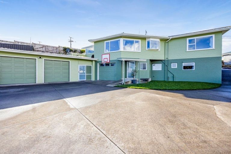Photo of property in 5 Scott Street, Moturoa, New Plymouth, 4310