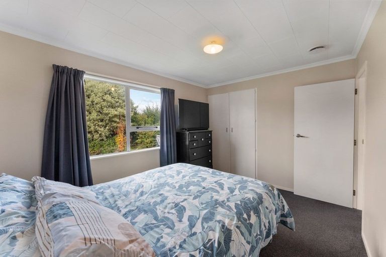 Photo of property in 41b Larchmont Grove, Totara Park, Upper Hutt, 5018