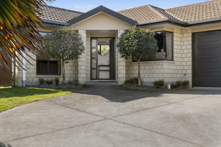 Photo of property in 18 Rosella Drive, Welcome Bay, Tauranga, 3112