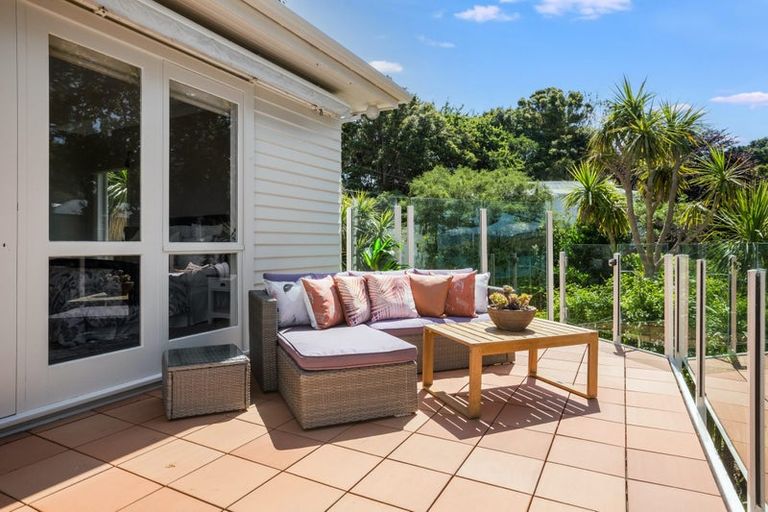 Photo of property in 89 Paremata Road, Paremata, Porirua, 5024