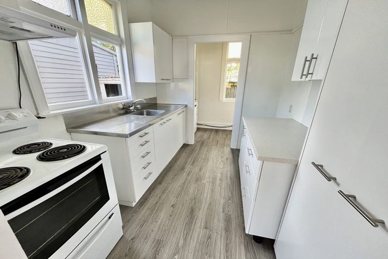 Photo of property in 93 Malcolm Avenue, Beckenham, Christchurch, 8023