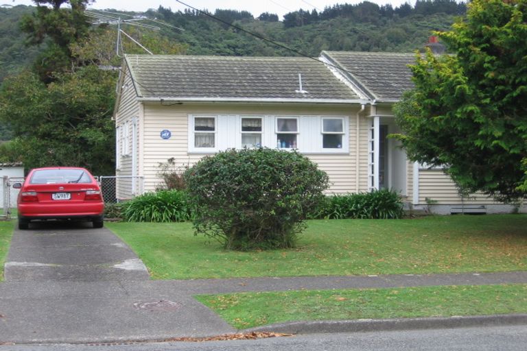 Photo of property in 13 Milne Crescent, Taita, Lower Hutt, 5011