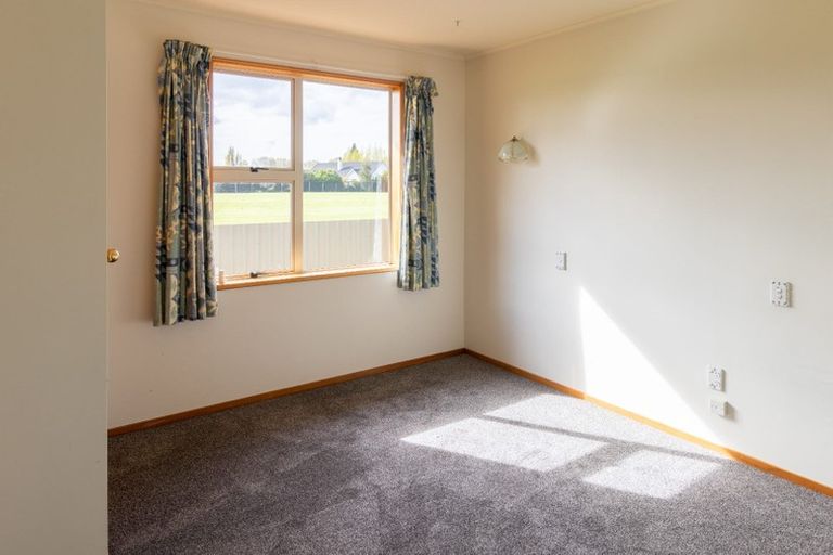 Photo of property in 4 Anne Street, Winton, 9720