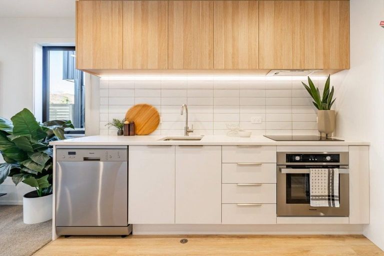 Photo of property in 1/24 Fitzherbert Road, Wainuiomata, Lower Hutt, 5014