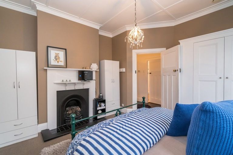 Photo of property in 10 Hill Street, Lawrence, 9532