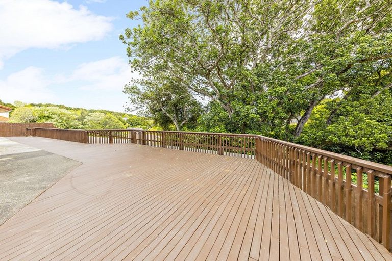 Photo of property in 9 Pistachio Place, Goodwood Heights, Auckland, 2105