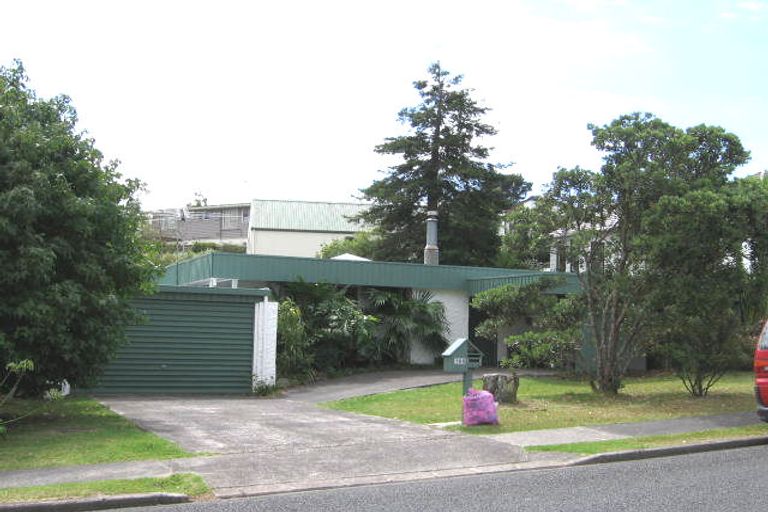 Photo of property in 166 Weatherly Road, Torbay, Auckland, 0630
