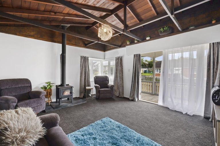 Photo of property in 110a Cook Street, Marfell, New Plymouth, 4310