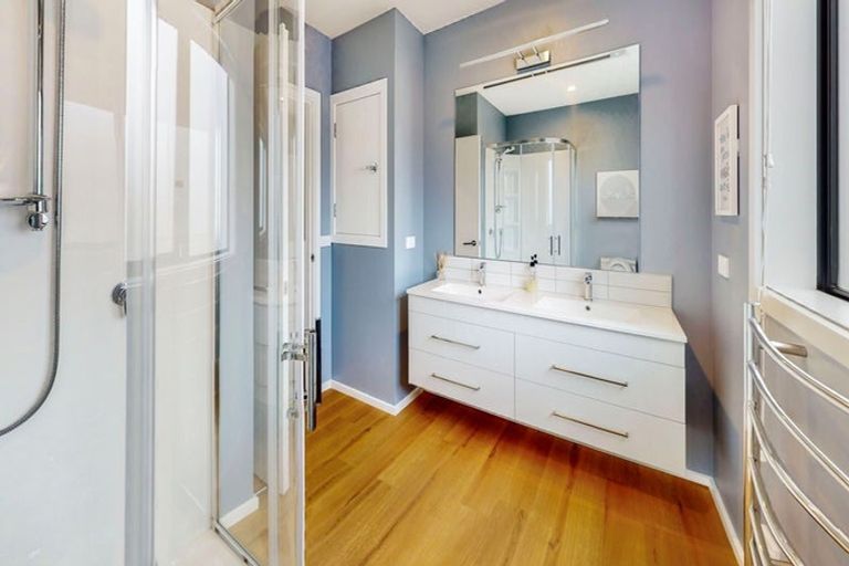 Photo of property in 105 Silverstream Road, Crofton Downs, Wellington, 6035