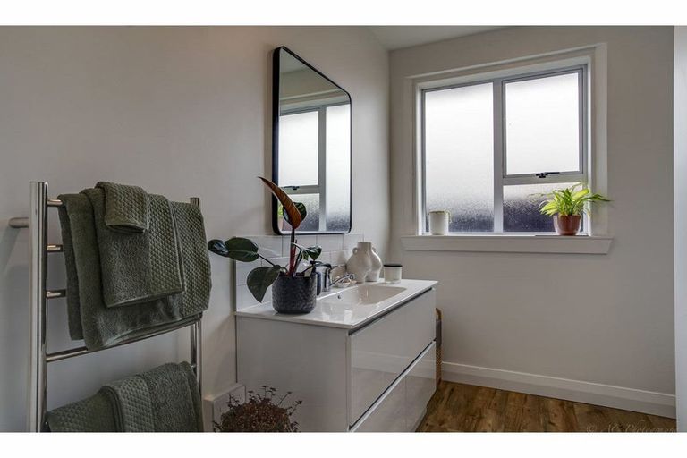 Photo of property in 61 Avenue Road, West End, Timaru, 7910