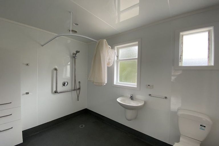 Photo of property in 76 Hampden Street, Picton, 7220