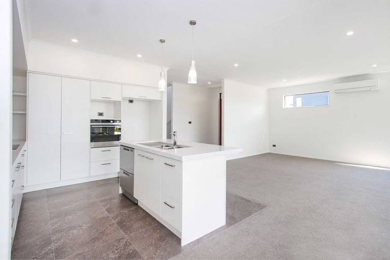 Photo of property in 37 Wallace Road, Hobsonville, Auckland, 0616