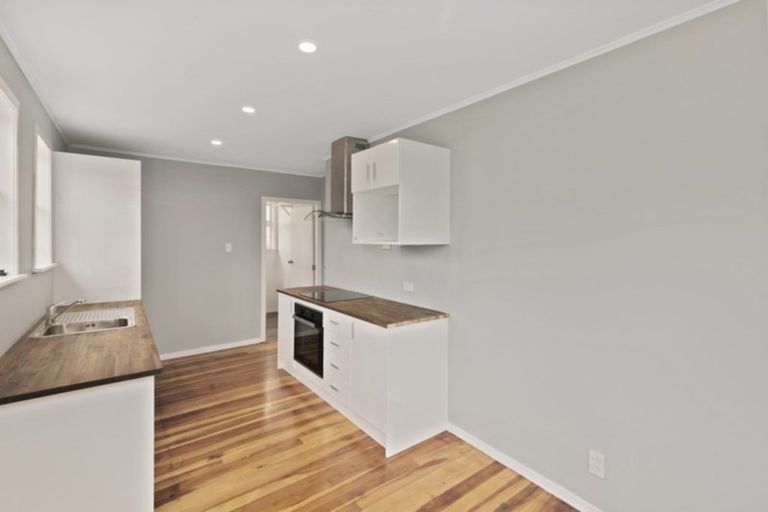 Photo of property in 68 Molesworth Street, Taita, Lower Hutt, 5011