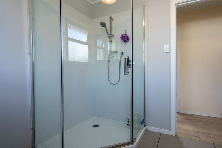 Photo of property in 4 Whiteman Road, Kawakawa, 0210