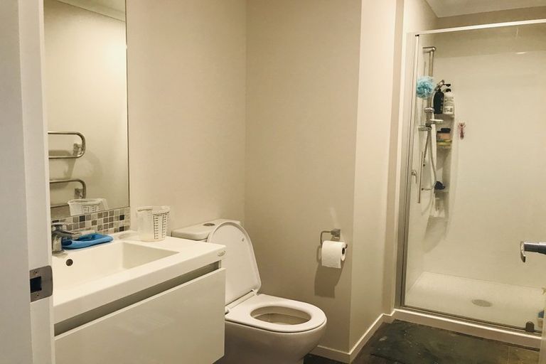 Photo of property in 8/18 Hunter Street, Hamilton Lake, Hamilton, 3204