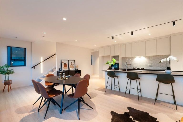 Photo of property in 14c Firth Road, Torbay, Auckland, 0630