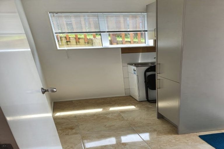 Photo of property in 23a Laurina Road, Sunnynook, Auckland, 0620