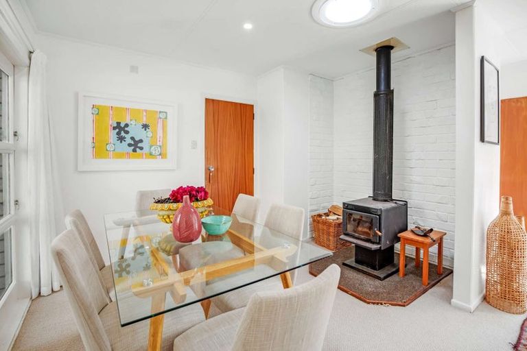 Photo of property in 16 Juliana Place, Awapuni, Palmerston North, 4412